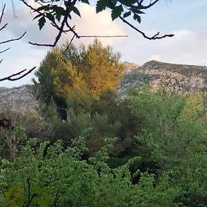  Appartement Au Pied Des Calanques, Nature, Plages A 6min, Parking, Bus Direct, Ideal Famille France