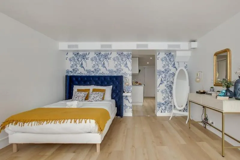 Modern French Country Studio Charm In The City Canal Saint Martin 10Th District Paris 0*,  France